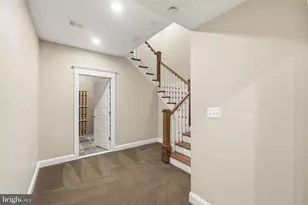 8620 Fenway Dr, Bethesda, MD 20817 - Photo 23