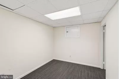 13004 N Commons Way, Rockville, MD 20854 - Photo 33