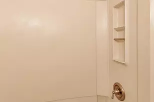 8205 Whispering Oaks Dr, Gaithersburg, MD 20879 - Photo 23