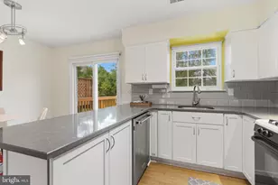 517 Pickwick Village Way, Silver Spring, MD 20901 - Photo 9