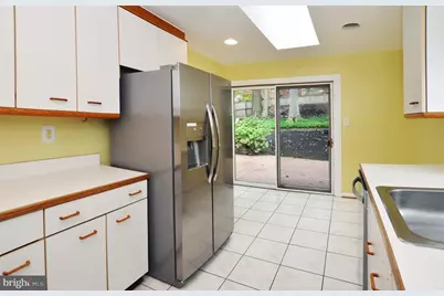 6402 Orchid Drive, Bethesda, MD 20817 - Photo 9