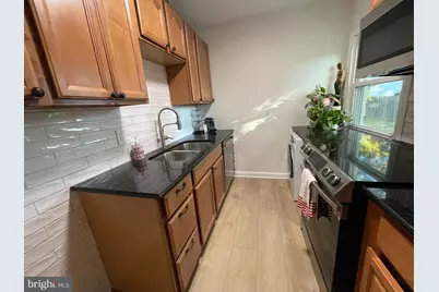 304 Anderson Avenue, Rockville, MD 20850 - Photo 9