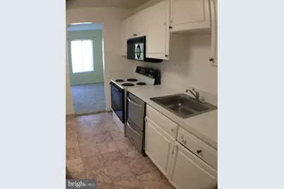 5817 Edson Lane #202, Rockville, MD 20852 - Photo 7
