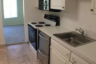 5817 Edson Ln, Rockville, MD 20852 - Photo 7