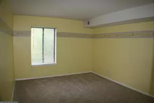 5817 Edson Ln, Rockville, MD 20852 - Photo 9