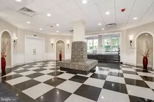 8315 N Brook Ln, Bethesda, MD 20814 - Photo 9