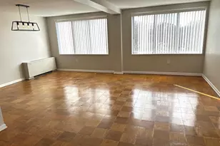 10201 Grosvenor Pl, Rockville, MD 20852 - Photo 3