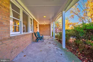 6220 Robinwood Rd, Bethesda, MD 20817 - Photo 5