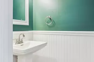 12124 Bentridge Pl, Rockville, MD 20854 - Photo 9