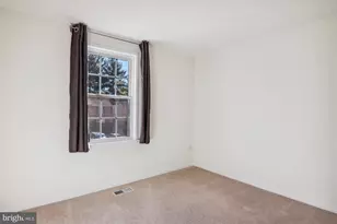 12124 Bentridge Pl, Rockville, MD 20854 - Photo 13