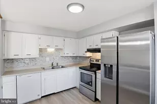 19847 Wheelwright Dr, Gaithersburg, MD 20886 - Photo 13