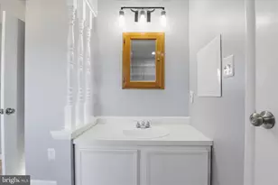 19847 Wheelwright Dr, Gaithersburg, MD 20886 - Photo 19