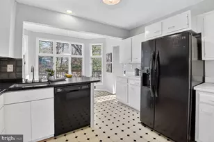 6418 Bannockburn Dr, Bethesda, MD 20817 - Photo 21