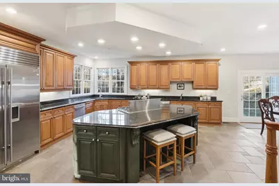 7931 Lakenheath Way, Potomac, MD 20854 - Photo 11