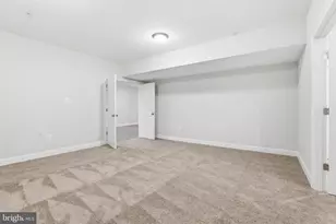 7931 Lakenheath Way, Potomac, MD 20854 - Photo 45