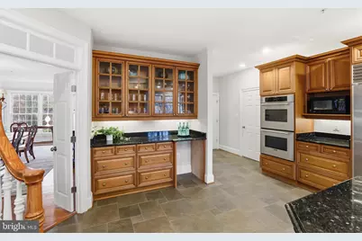 7931 Lakenheath Way, Potomac, MD 20854 - Photo 15