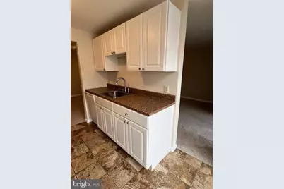 18120 Chalet Drive #11-301, Germantown, MD 20874 - Photo 5