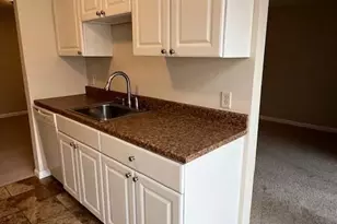 18120 Chalet Dr, Germantown, MD 20874 - Photo 5