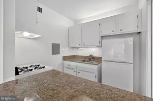 5500 Friendship Blvd, Chevy Chase, MD 20815 - Photo 7