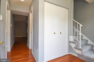 14 Fenceline Dr, Gaithersburg, MD 20878 - Photo 3