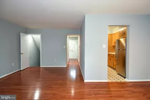 14 Fenceline Dr, Gaithersburg, MD 20878 - Photo 7