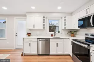 9323 Bentridge Ave, Potomac, MD 20854 - Photo 9