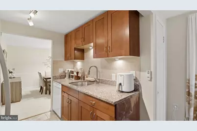 13201 Chalet Place #9-202, Germantown, MD 20874 - Photo 11
