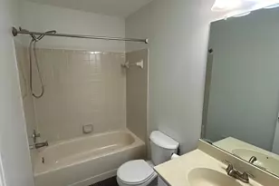 7 Drumcastle Ct, Germantown, MD 20876 - Photo 11