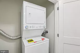 19500 Village Walk Dr, Montgomery Village, MD 20886 - Photo 9