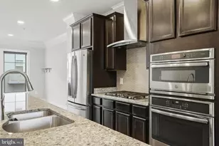 14325 Potomac Heights Ln, Rockville, MD 20850 - Photo 11