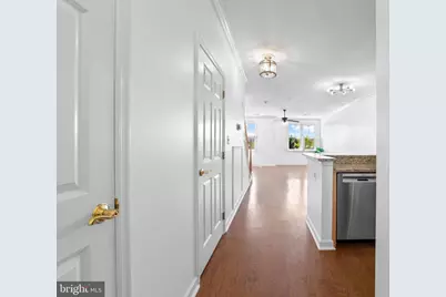 302 King Farm Boulevard #30208, Rockville, MD 20850 - Photo 13