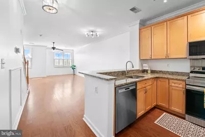 302 King Farm Boulevard #30208, Rockville, MD 20850 - Photo 11