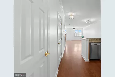 302 King Farm Boulevard #30208, Rockville, MD 20850 - Photo 11