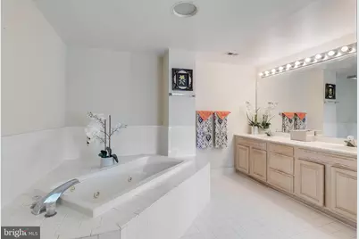 5450 Whitley Park Terrace #209, Bethesda, MD 20814 - Photo 19