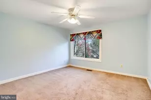 9410 Walburg Way, Gaithersburg, MD 20886 - Photo 33