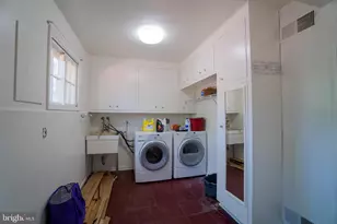 6440 Windermere Cir, Rockville, MD 20852 - Photo 45