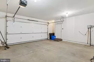 8091 Red Hook St, Rockville, MD 20855 - Photo 13