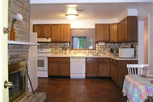 10409 Gary Rd, Potomac, MD 20854 - Photo 9