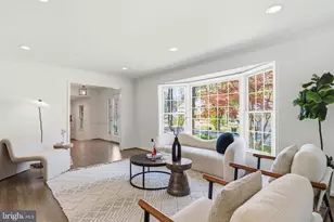 9312 Sprinklewood Ln, Potomac, MD 20854 - Photo 11