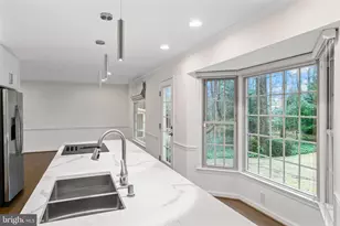 9312 Sprinklewood Ln, Potomac, MD 20854 - Photo 25