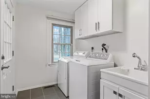 9312 Sprinklewood Ln, Potomac, MD 20854 - Photo 33