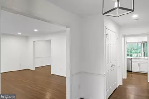 9312 Sprinklewood Ln, Potomac, MD 20854 - Photo 3