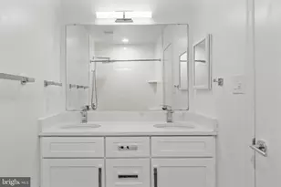 9312 Sprinklewood Ln, Potomac, MD 20854 - Photo 59