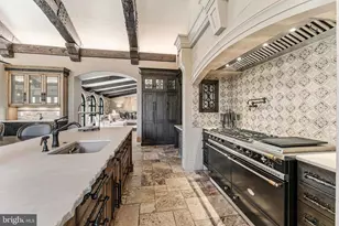 2 Piney Meetinghouse Ct, Potomac, MD 20854 - Photo 17