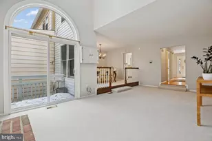 12255 Tildenwood Dr, Rockville, MD 20852 - Photo 17