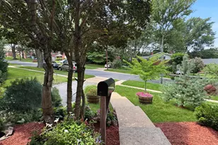 2408 Lillian Dr, Silver Spring, MD 20902 - Photo 3