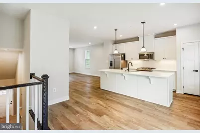 19753 Green Village Drive, Montgomery Village, MD 20886 - Photo 11