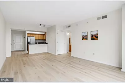 7915 Eastern Avenue #1208, Silver Spring, MD 20910 - Photo 11