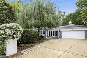 6 Spring Hill Ct, Chevy Chase, MD 20815 - Photo 1