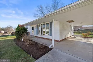 3151 Castleleigh Rd, Silver Spring, MD 20904 - Photo 3